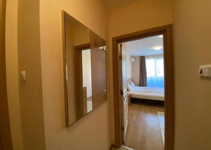 Апартамент Messembria A309 Sunny *